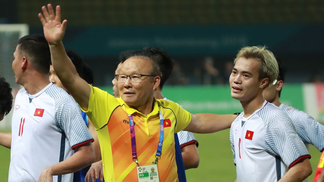 海伦芬主场迎击特温特 海伦芬主场迎击特温特